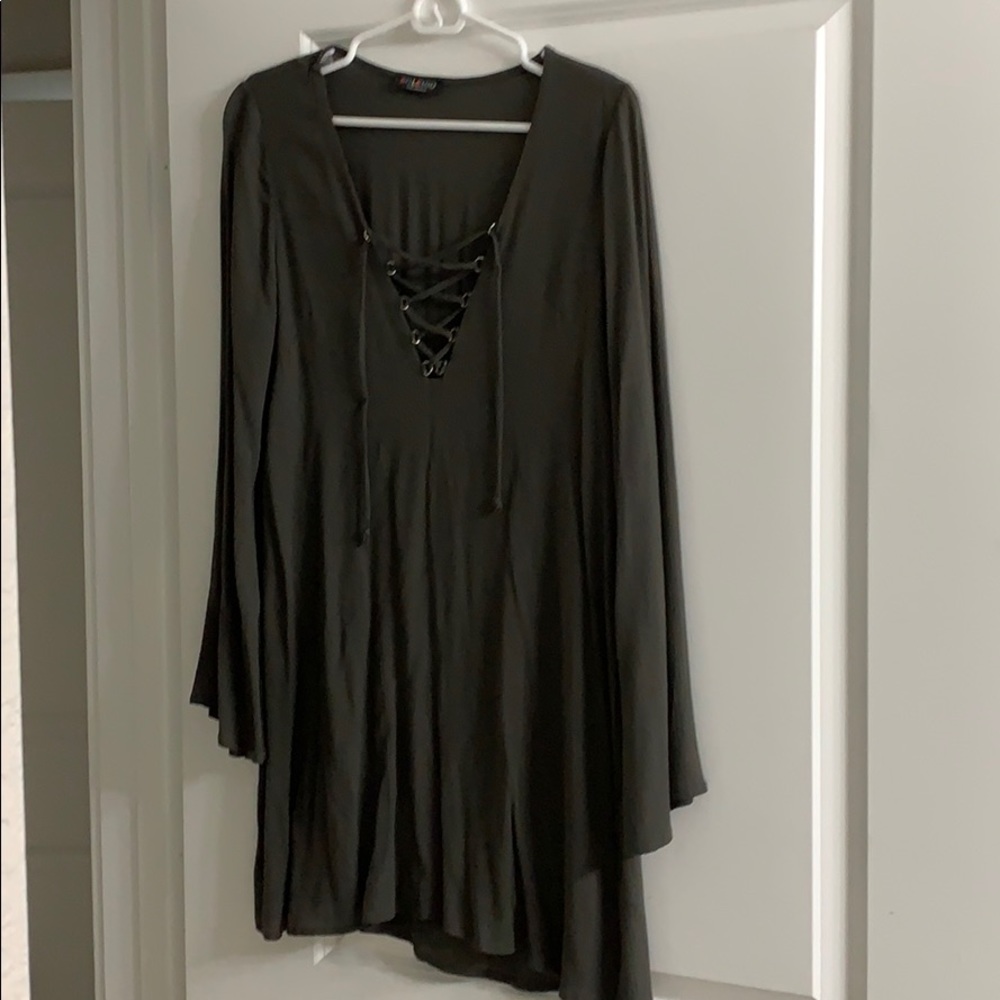 Cute green dress, perfect for fall